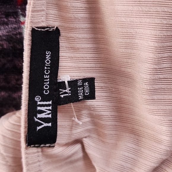 LADIES Blouse ❤️ - Picture 3 of 3